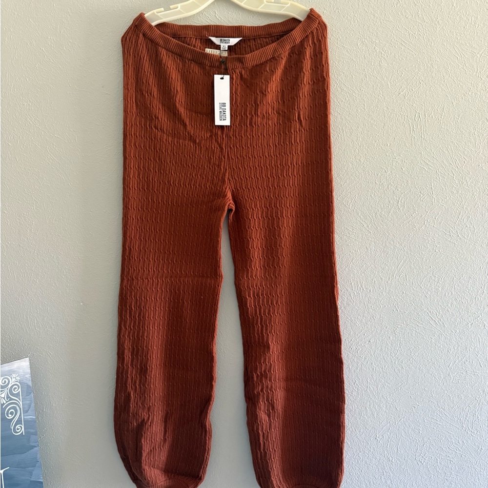 BB Dakota Terracotta Textured Pants Waist 13-18”, Raise 11”, Inseam 27”